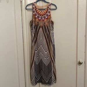 Printed Sleeveless Dress wants to be your wedding date